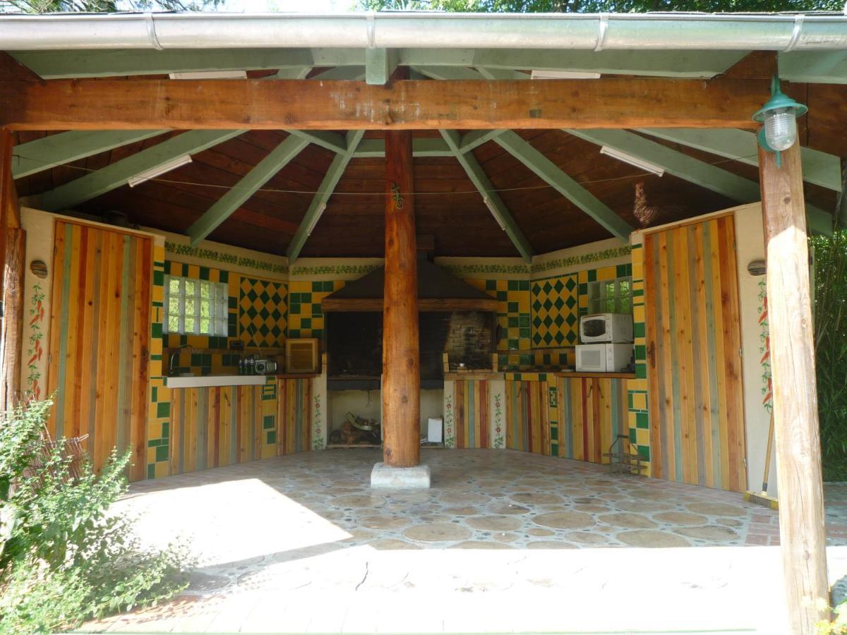 Domaine Vega Bed & Breakfast Saint-Arroman  ภายนอก รูปภาพ