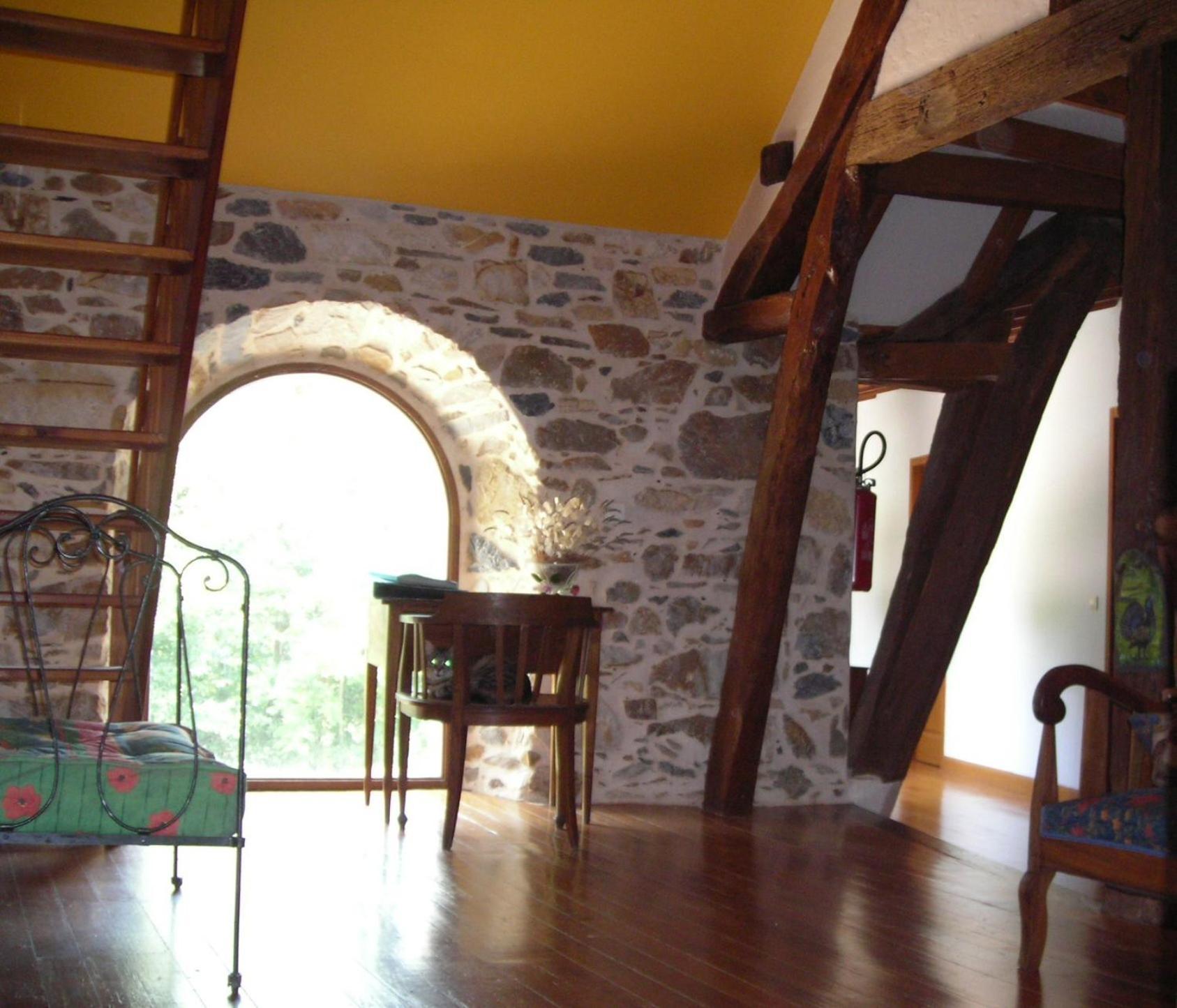 Domaine Vega Bed & Breakfast Saint-Arroman  ภายนอก รูปภาพ