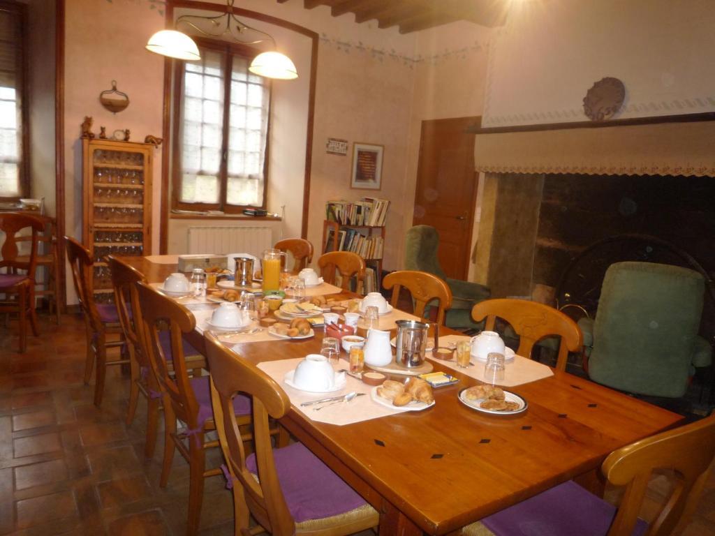 Domaine Vega Bed & Breakfast Saint-Arroman  ภายนอก รูปภาพ